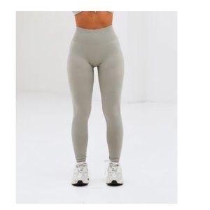 Lazuli Scrunch seamless ribbed contour leggings